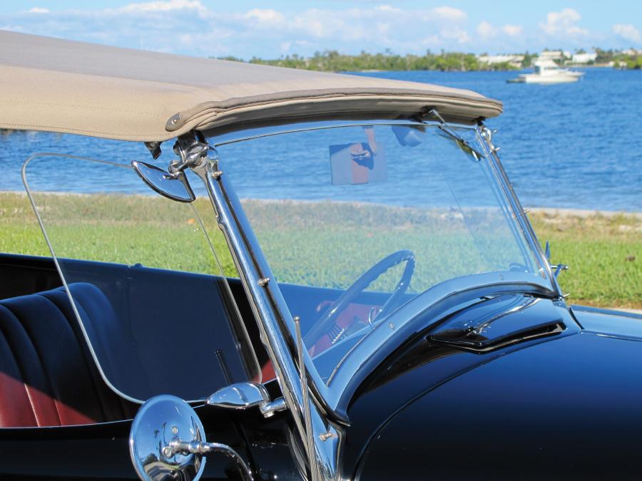  Ford 2-Door Custom Phaeton 1936 года  (фото 2 из 13)